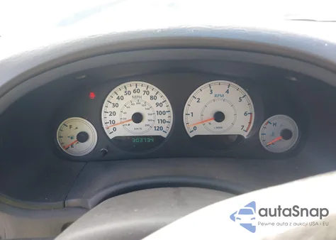 2005 Chrysler Town & Country Touring z USA, uszkodzony, nr VIN 2C4GP54L25R423641